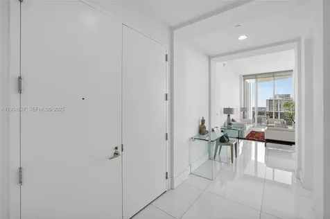 4100 Island Boulevard Aventura FL 33160