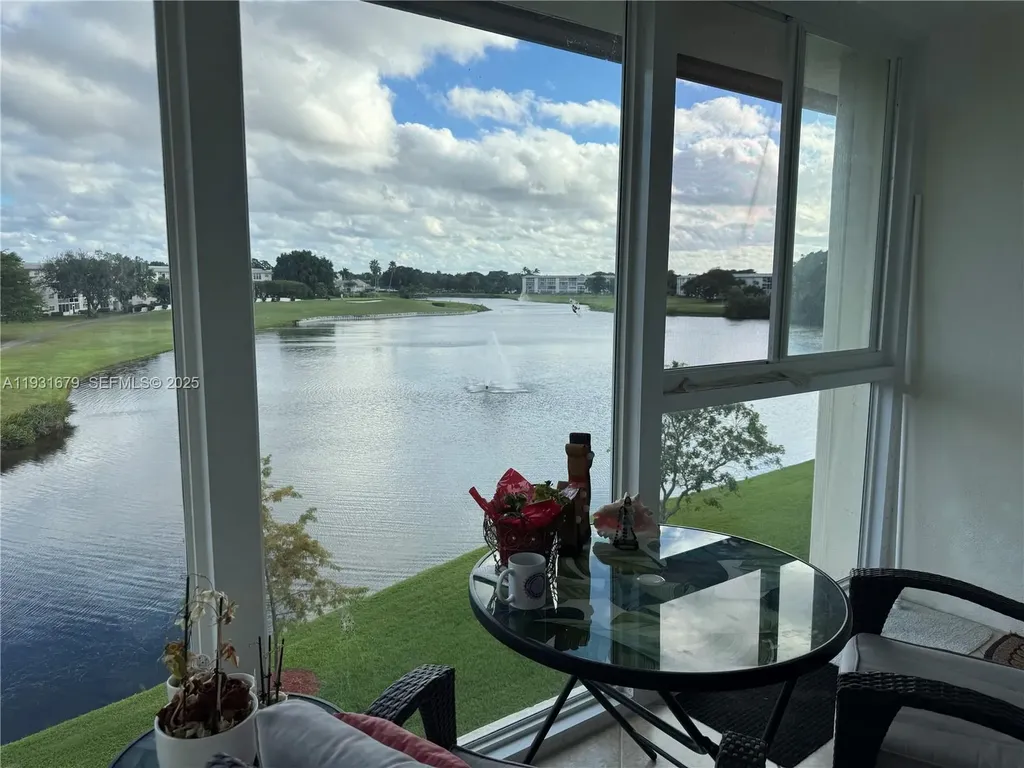 3205 Portofino Point Coconut Creek FL 33066