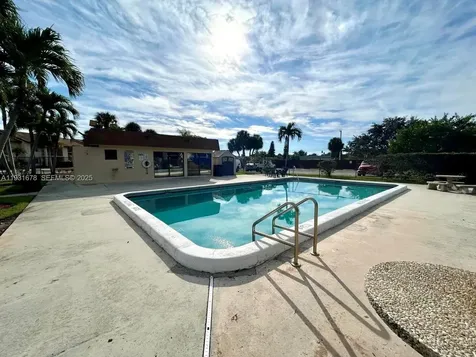 8041 Southgate Boulevard North Lauderdale FL 33068