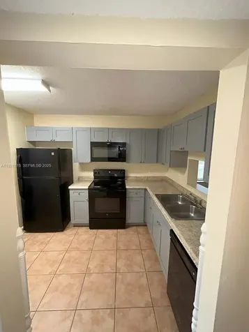 8041 Southgate Boulevard North Lauderdale FL 33068