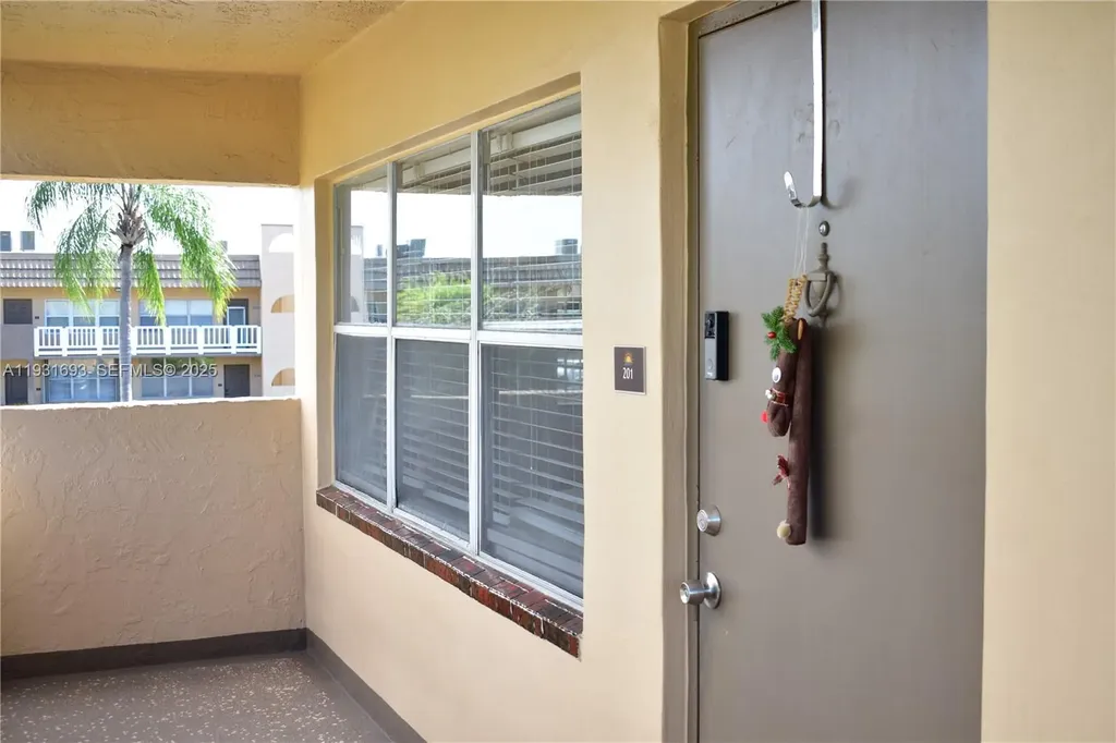 9141 Sunrise Lakes Boulevard Sunrise FL 33322
