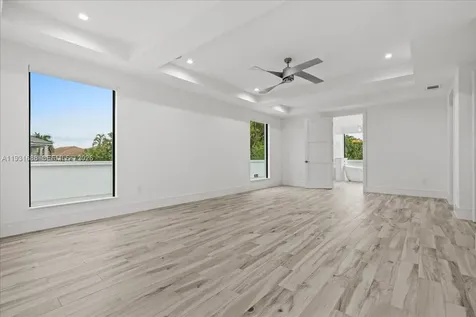 3800 Crayton Road Naples FL 34103