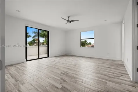 3800 Crayton Road Naples FL 34103