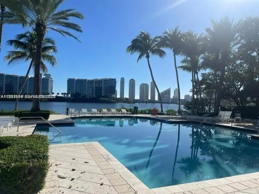 3105 NE 184th Street Aventura FL 33160