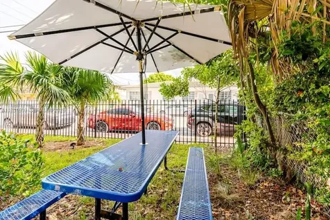 1020 6th Street Miami Beach FL 33139