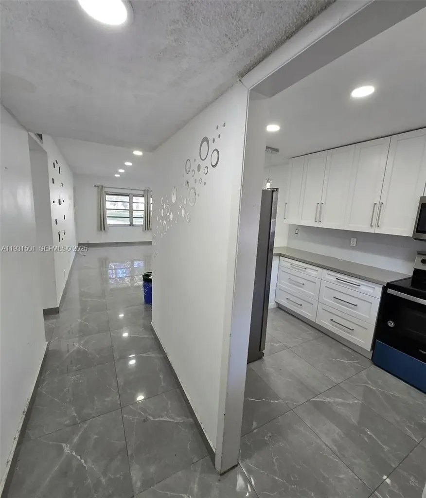 5130 SW 40th Avenue Dania Beach FL 33314