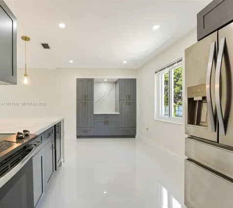 851 NW 146th Street Miami FL 33168