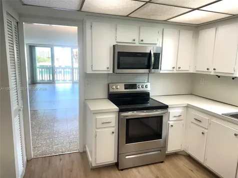 9501 E Bay Harbor Drive Bay Harbor Islands FL 33154
