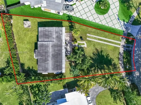 1835 N Hibiscus Drive North Miami FL 33181