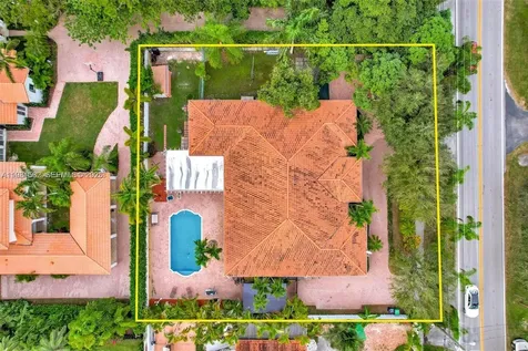 5750 SW 67th Avenue Miami FL 33143