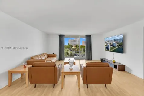 2801 NE 183 Street Aventura FL 33160