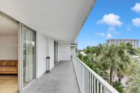 2801 NE 183 Street Aventura FL 33160