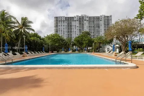2801 NE 183 Street Aventura FL 33160