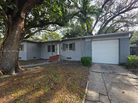 530 NE 132nd Terrace North Miami FL 33161