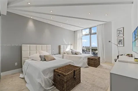 17301 Biscayne Boulevard North Miami Beach FL 33160