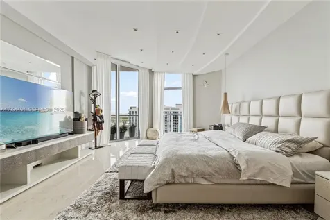 17301 Biscayne Boulevard North Miami Beach FL 33160