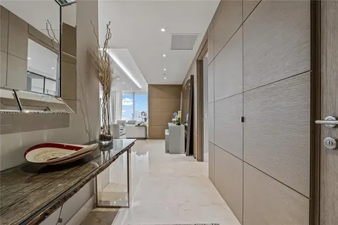 17301 Biscayne Boulevard North Miami Beach FL 33160