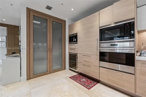 17301 Biscayne Boulevard North Miami Beach FL 33160