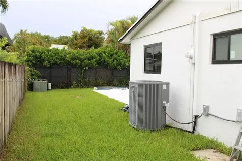 7630 SW 94th Avenue Miami FL 33173