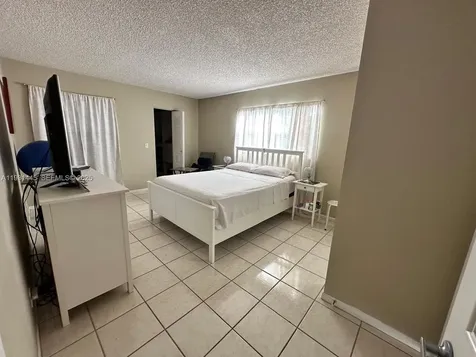 251 SW 134th Way Pembroke Pines FL 33027