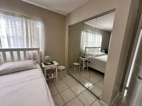 251 SW 134th Way Pembroke Pines FL 33027