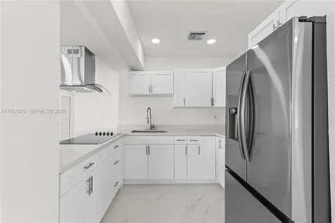 4685 SW 33rd Drive West Park FL 33023