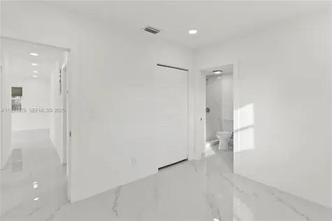 4685 SW 33rd Drive West Park FL 33023