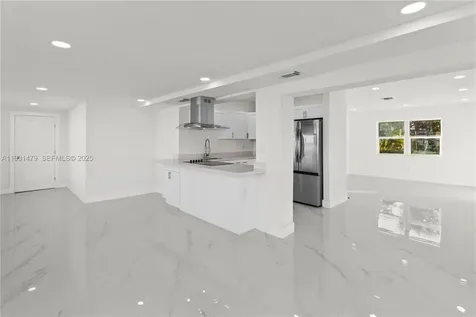 4685 SW 33rd Drive West Park FL 33023