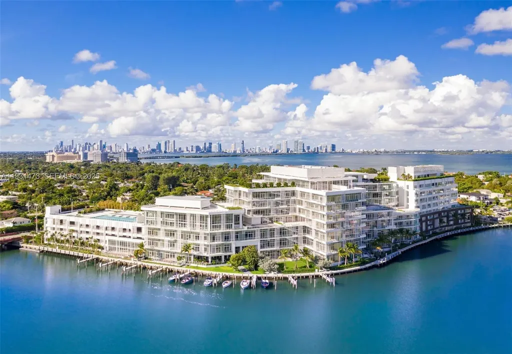 4701 N Meridian Miami Beach FL 33140