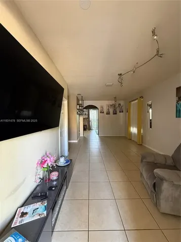 3184 NW 32nd Street Oakland Park FL 33309
