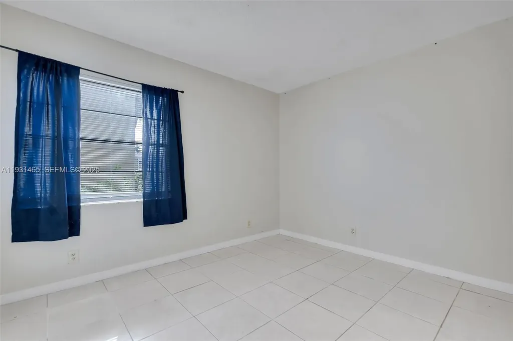 2651 Riverside Drive Coral Springs FL 33065