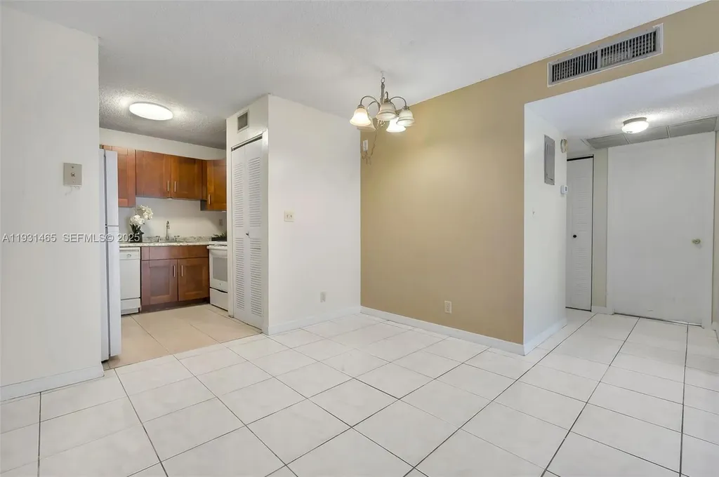 2651 Riverside Drive Coral Springs FL 33065