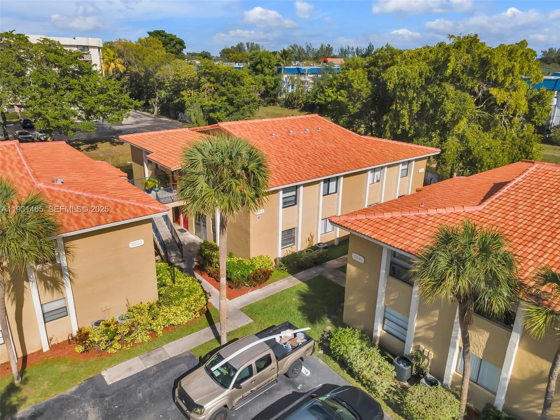 2651 Riverside Drive Coral Springs FL 33065