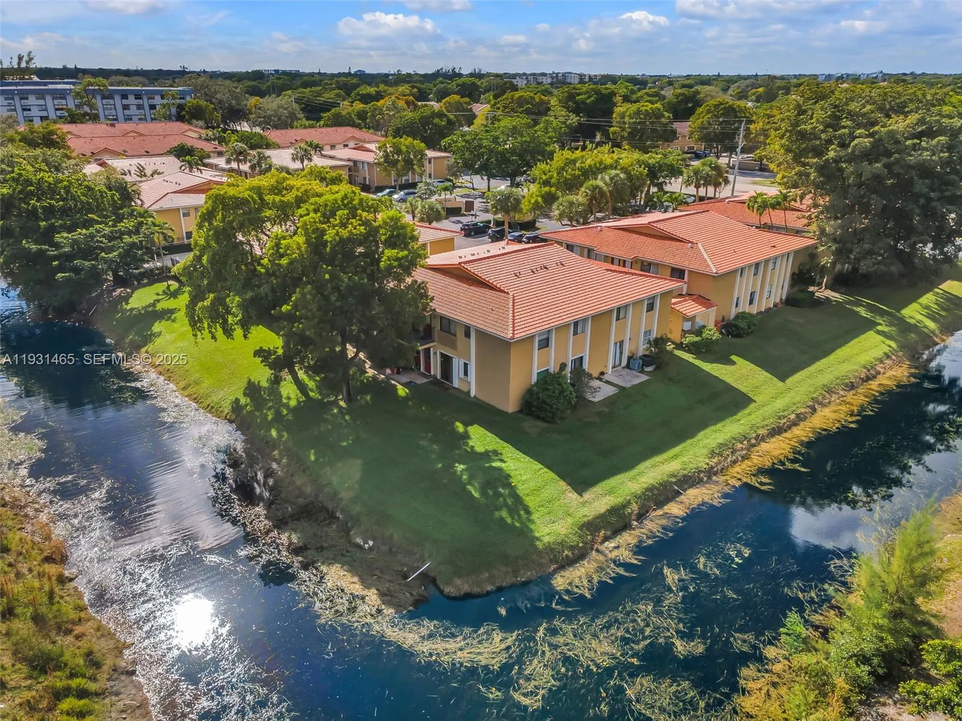 2651 Riverside Drive Coral Springs FL 33065