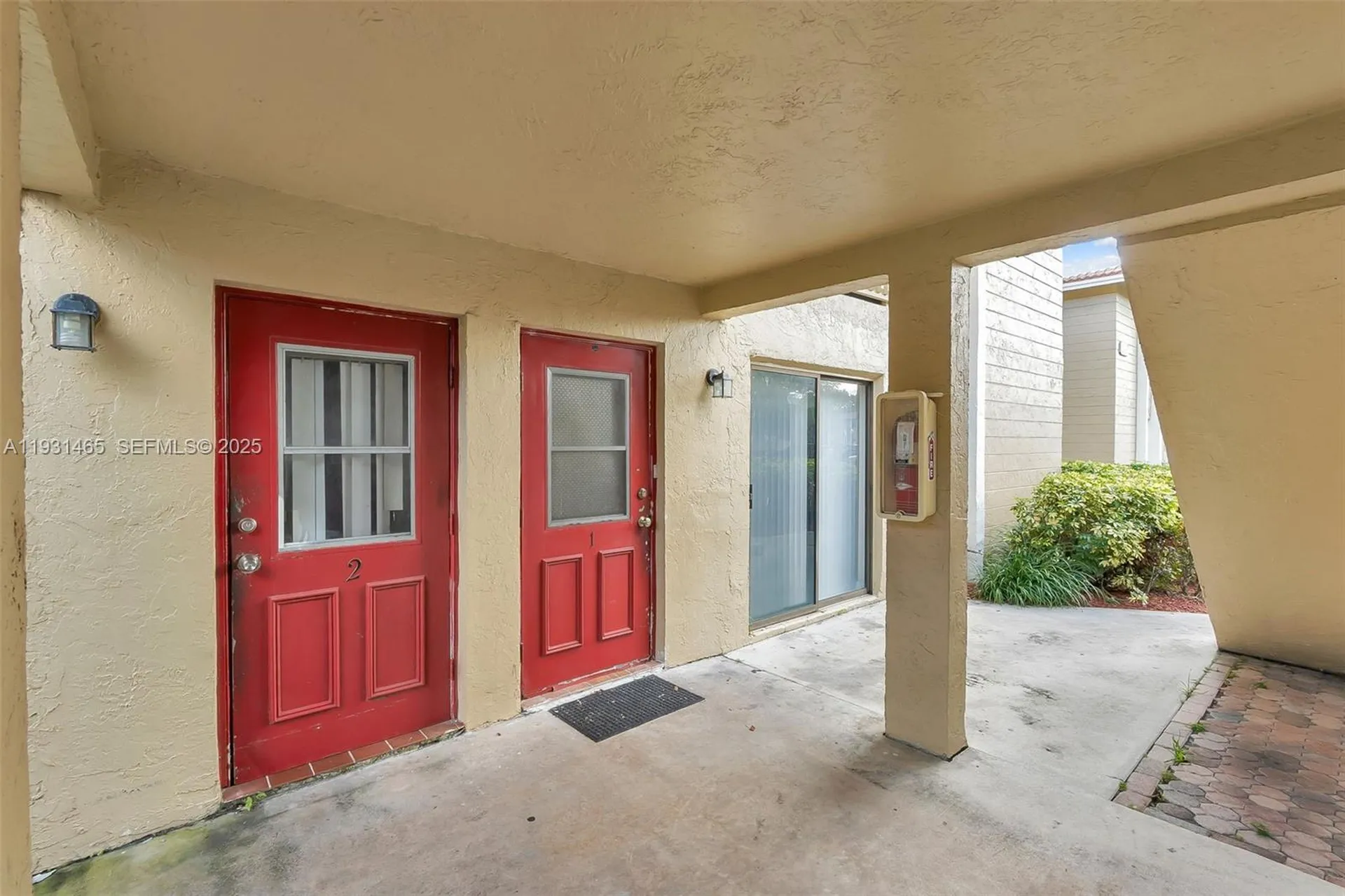 2651 Riverside Drive Coral Springs FL 33065