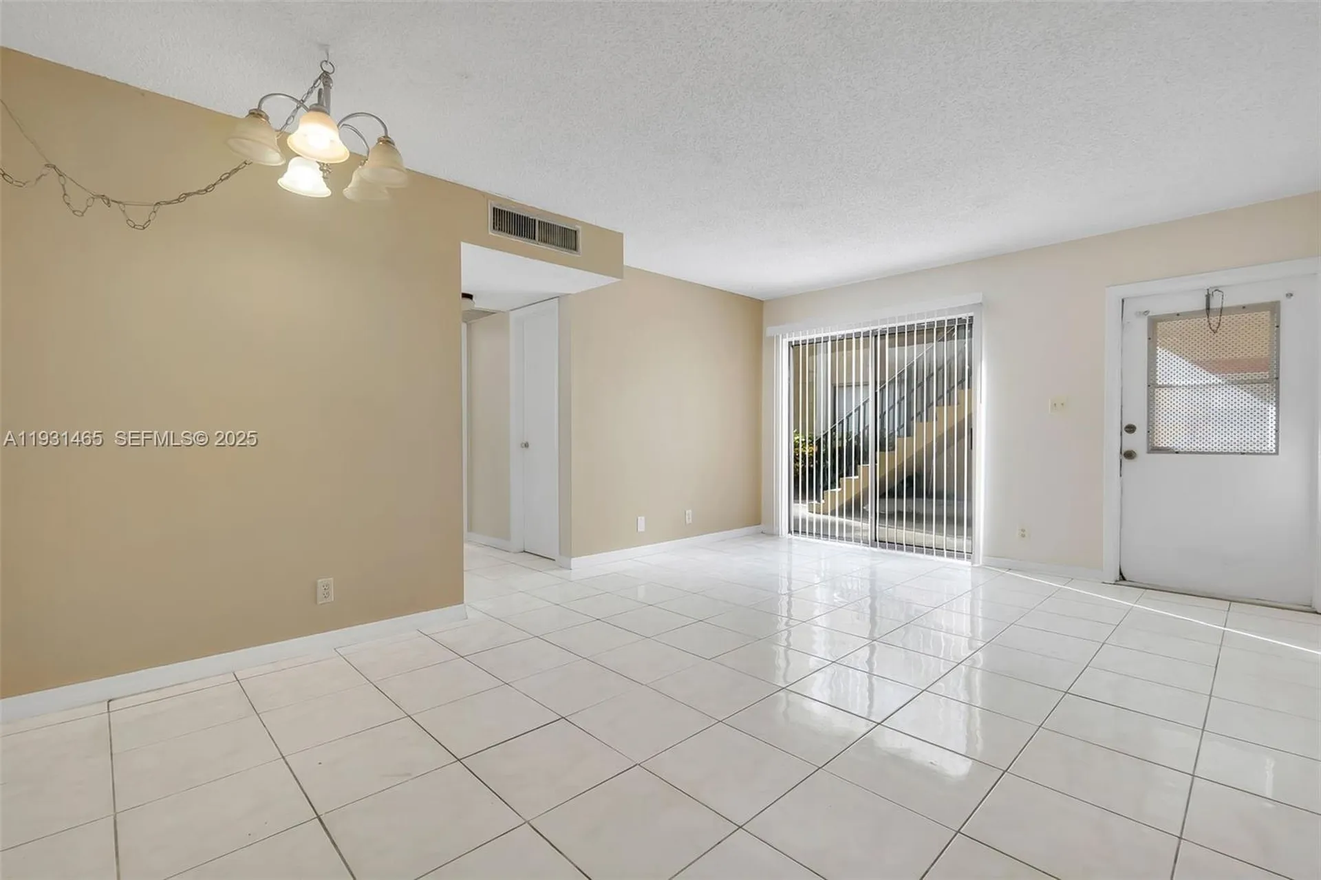 2651 Riverside Drive Coral Springs FL 33065