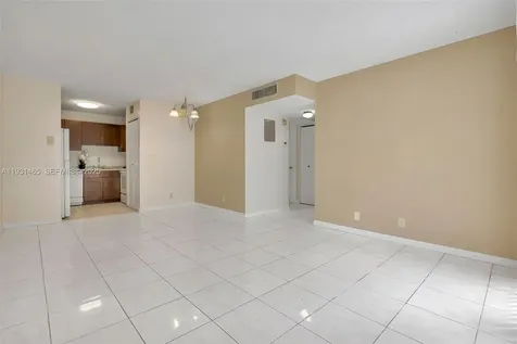 2651 Riverside Drive Coral Springs FL 33065
