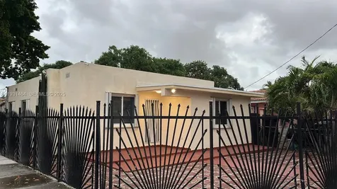 2737 NW 13th Avenue Miami FL 33142
