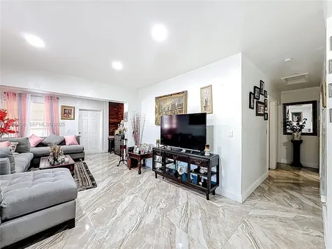 1860 NW 127th Street Miami FL 33167