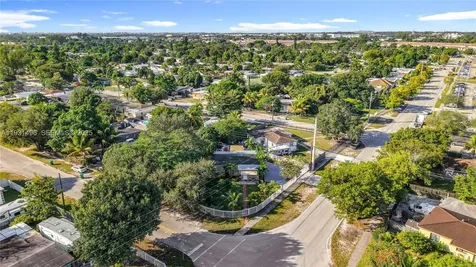 1860 NW 127th Street Miami FL 33167