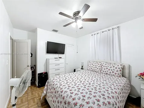 1860 NW 127th Street Miami FL 33167