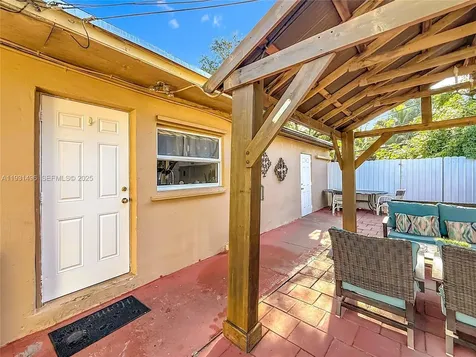 1860 NW 127th Street Miami FL 33167