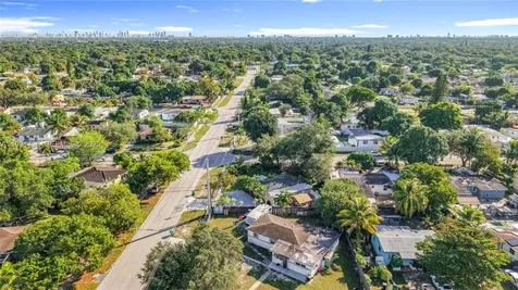 1860 NW 127th Street Miami FL 33167