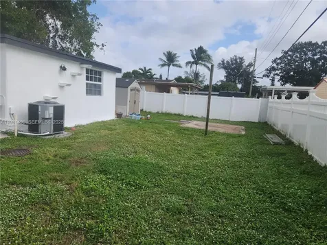 7610 Atlanta Street Hollywood FL 33024