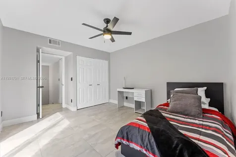 11867 SW 13th Court Davie FL 33325