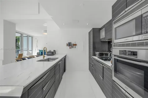200 Biscayne Boulevard Way Miami FL 33131
