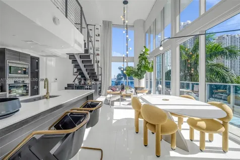 200 Biscayne Boulevard Way Miami FL 33131