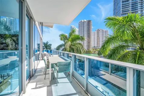 200 Biscayne Boulevard Way Miami FL 33131