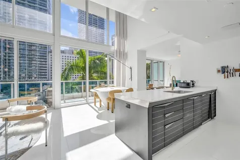 200 Biscayne Boulevard Way Miami FL 33131