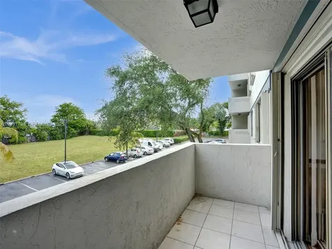 1891 N 61st Avenue Hollywood FL 33024